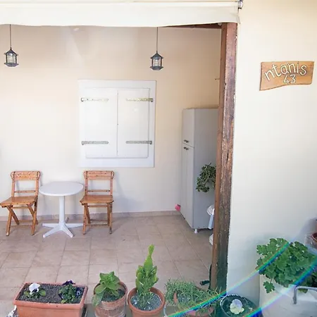 Ntanis 43 House Holiday home *